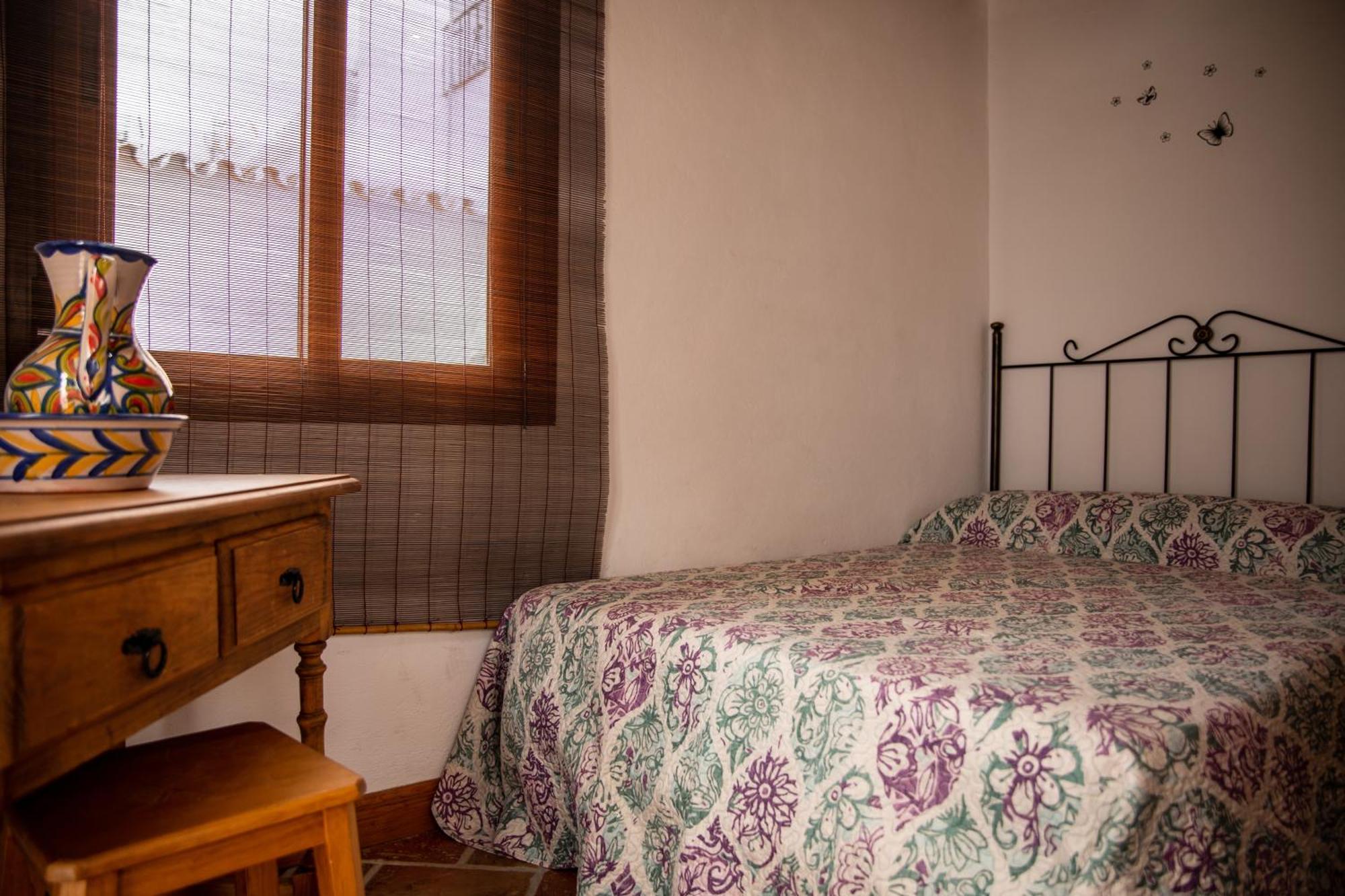 Las Casitas De Mi Abuela Касарес Экстерьер фото