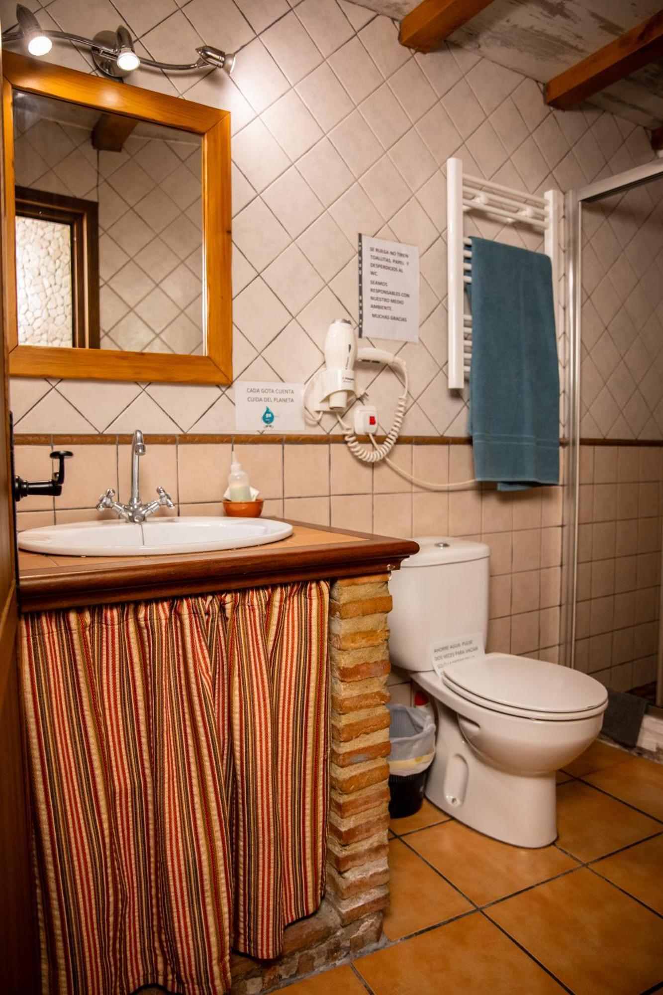Las Casitas De Mi Abuela Касарес Экстерьер фото