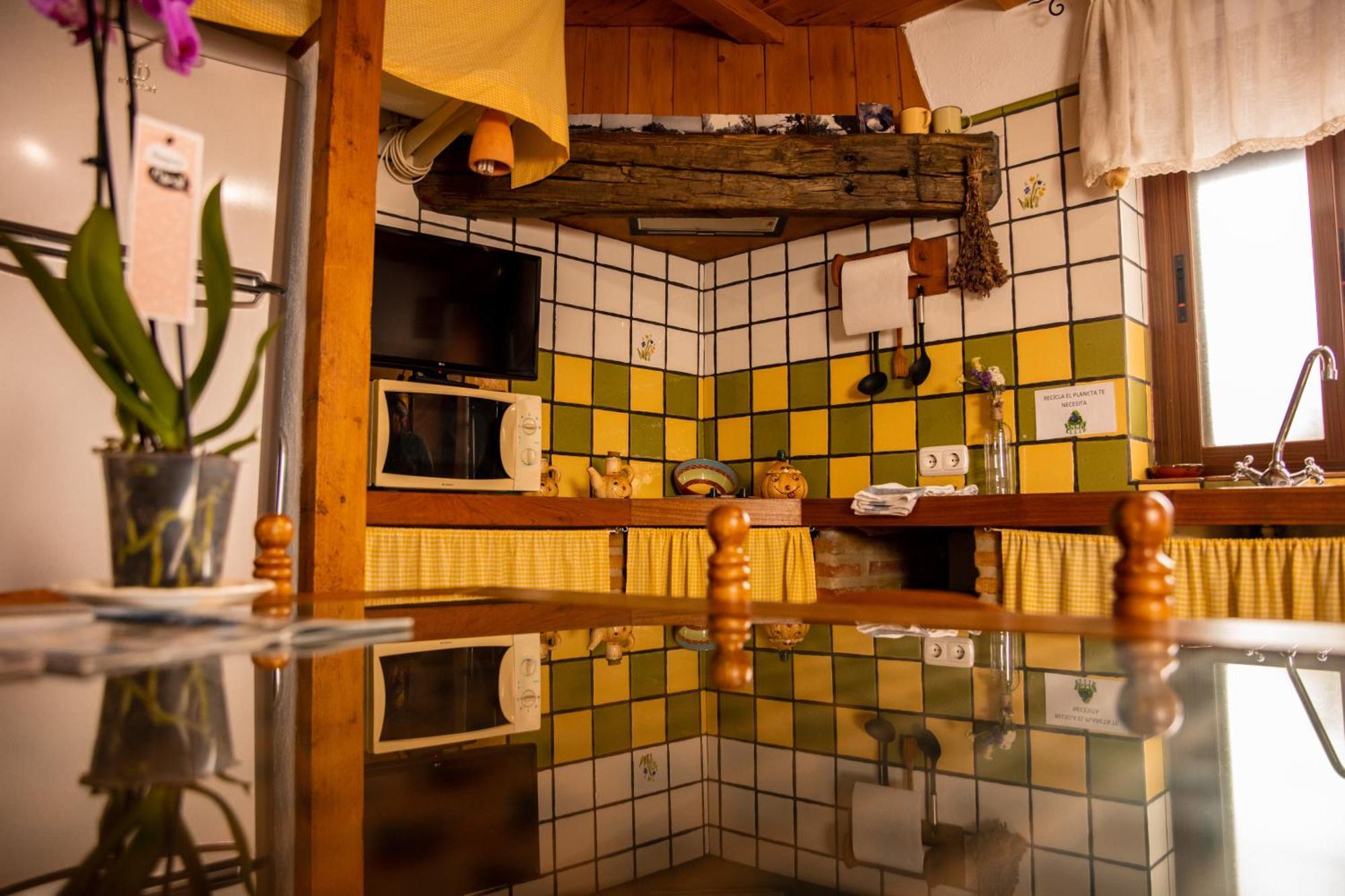 Las Casitas De Mi Abuela Касарес Экстерьер фото