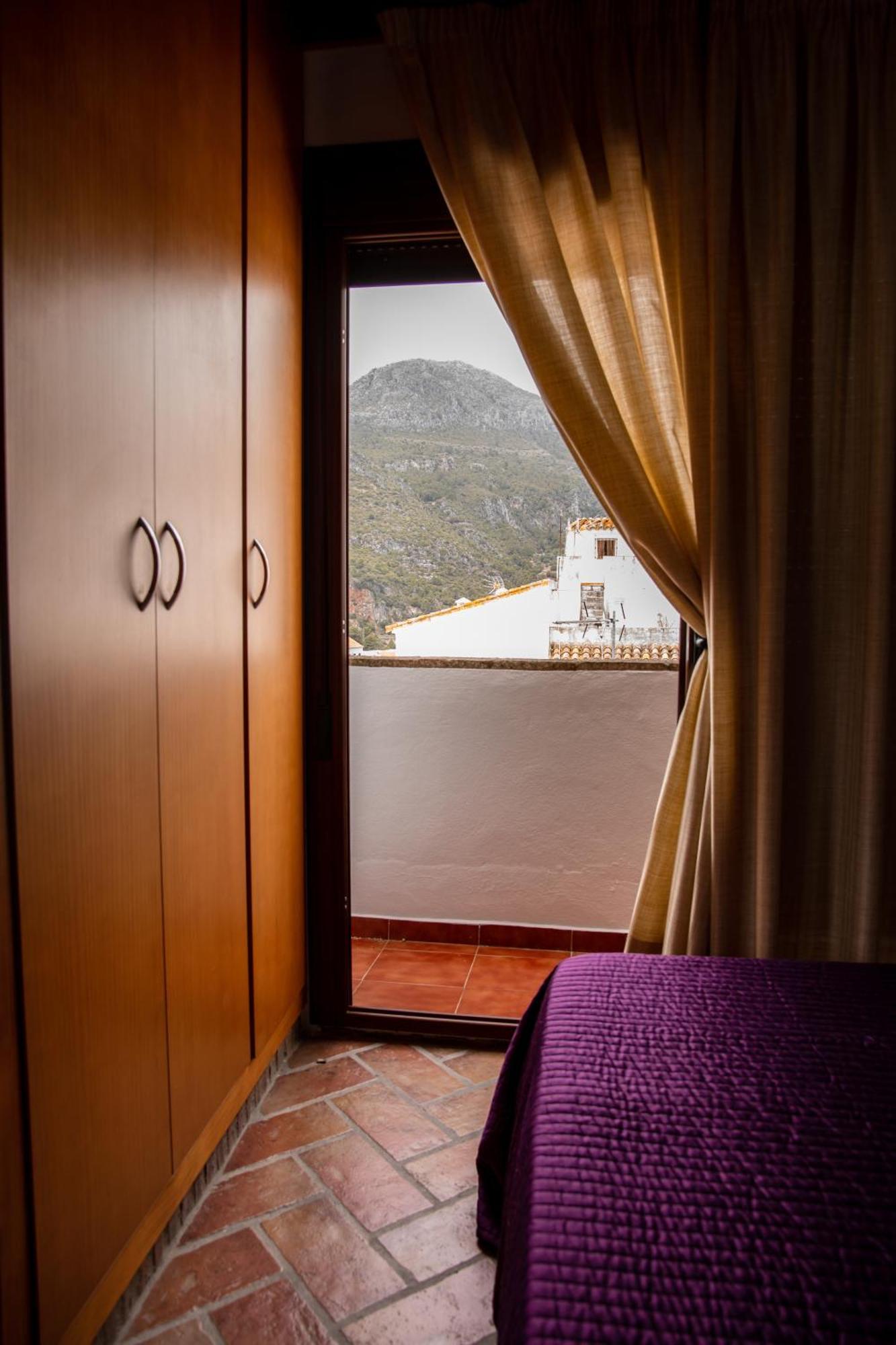 Las Casitas De Mi Abuela Касарес Экстерьер фото