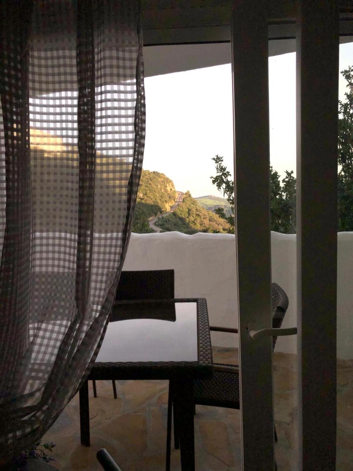 Las Casitas De Mi Abuela Касарес Экстерьер фото